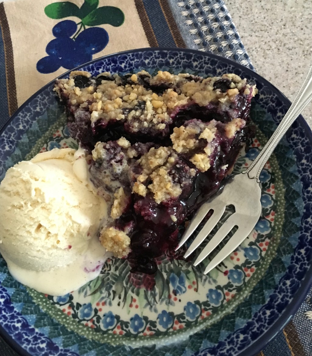 Blueberry Crumble Pie