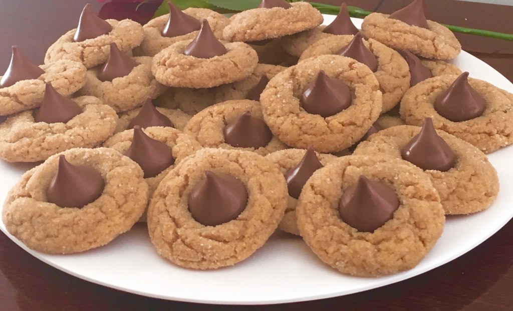 Easy Peanut Butter&nbsp;Blossoms